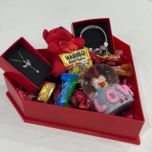 Madame's Bless Hediye Kutusu