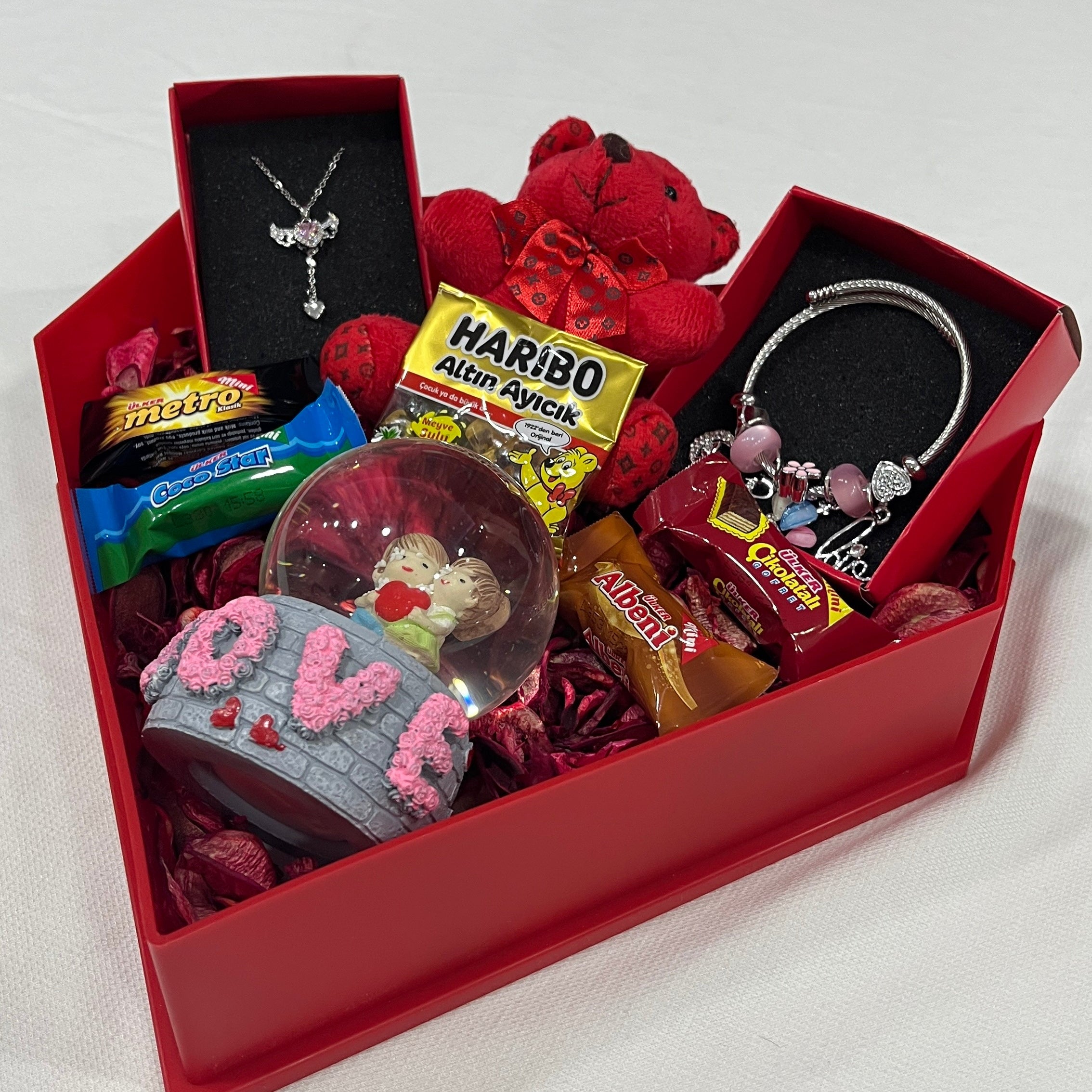 Madame's Bless Hediye Kutusu