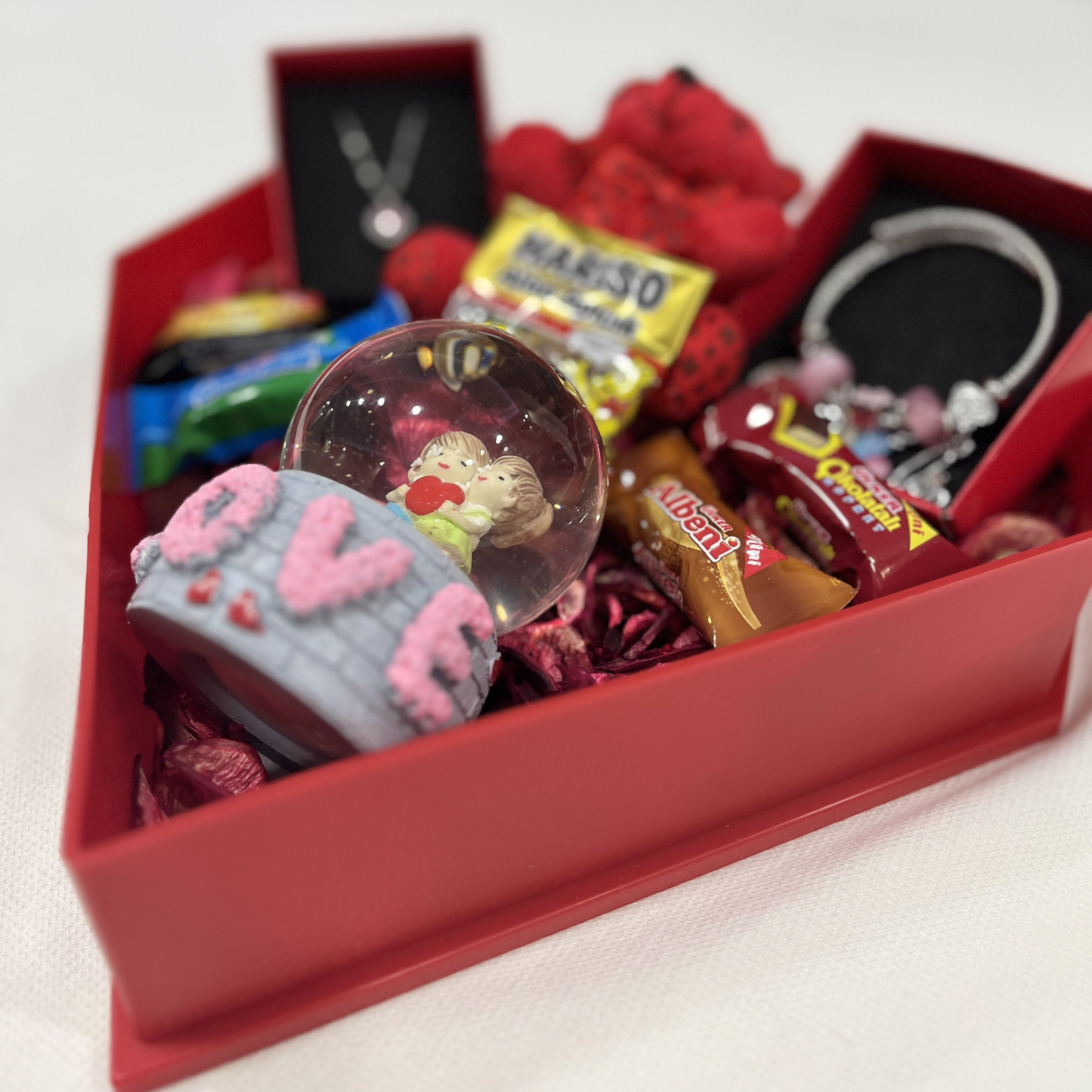 Madame's Bless Hediye Kutusu